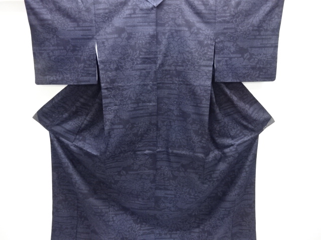 ヱ霞に菊・牡丹模様織り出し本場結城紬80亀甲着物（石下）